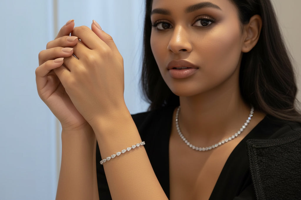 The Pear-Éclat Tennis Bracelet
